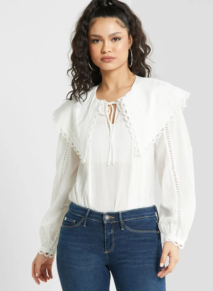 Lac Detail Balloon Sleeve Top