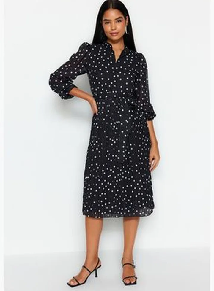 Black Belted Pleated Woven Chiffon Dress TWOAW24EL00479