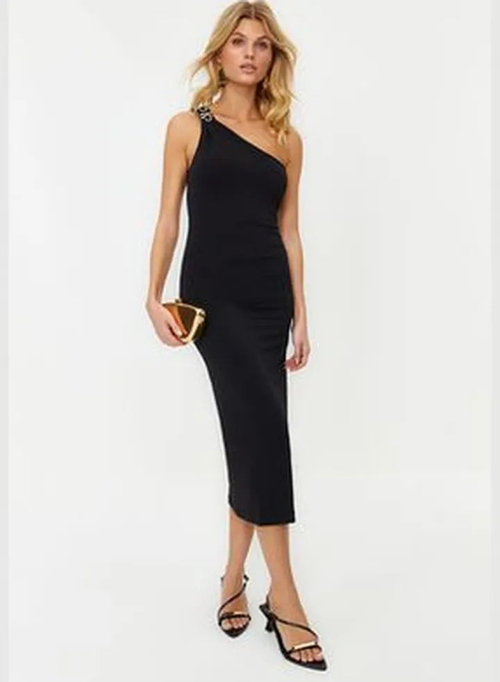 Black Fitted Elegant Evening Dress with Knitted Accessories TPRSS24EL00035