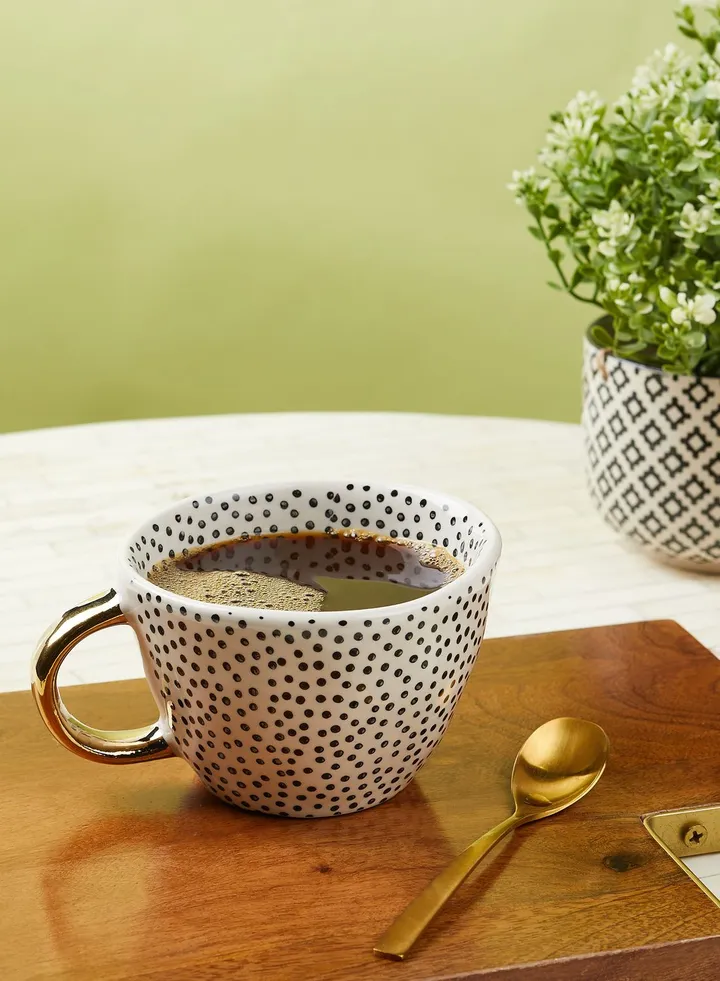 Black Spot Water Mug With Gold Handle