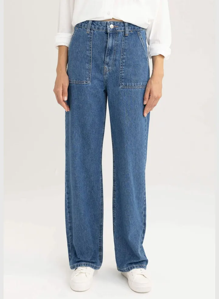 Woman Wideleg Cargo Denim Trousers