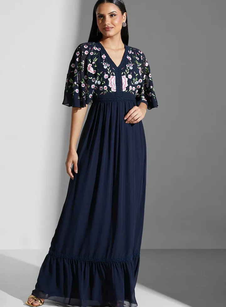 Batwing Sleeve Plunge Neck Broidered Dress