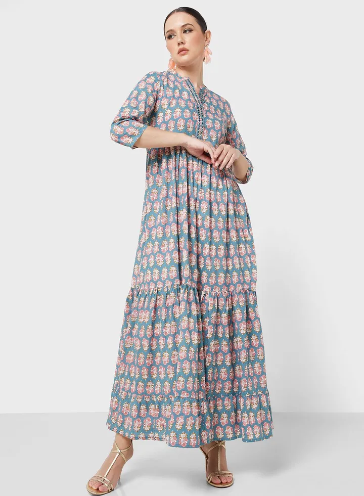 Embroidered V-Neck Jalabiya
