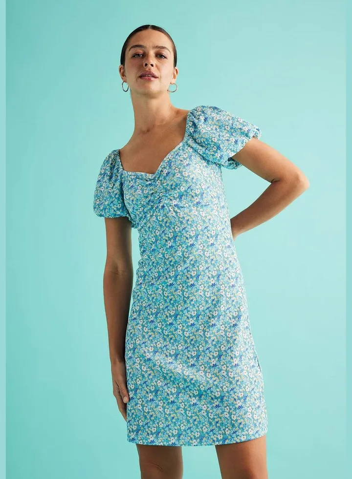 Woman Short Sleeve Knitted Dress