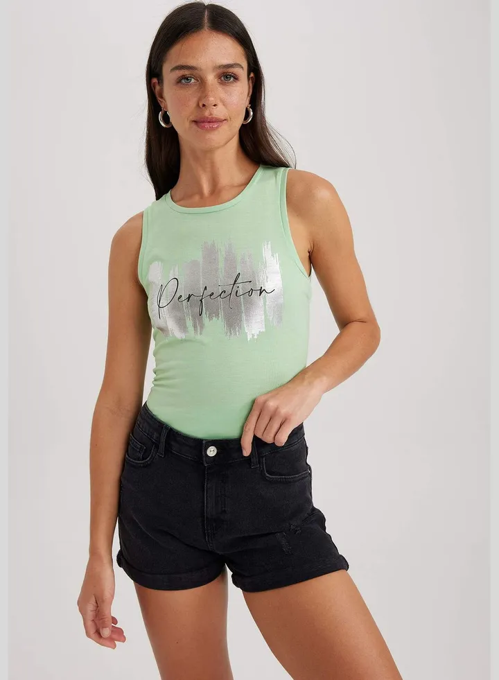 Woman C Neck Knitted Athlete