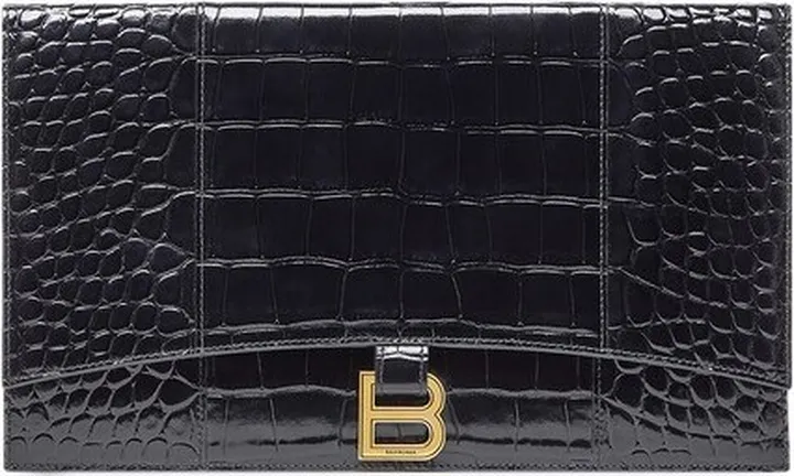 Hourglass flat pouch with flap
