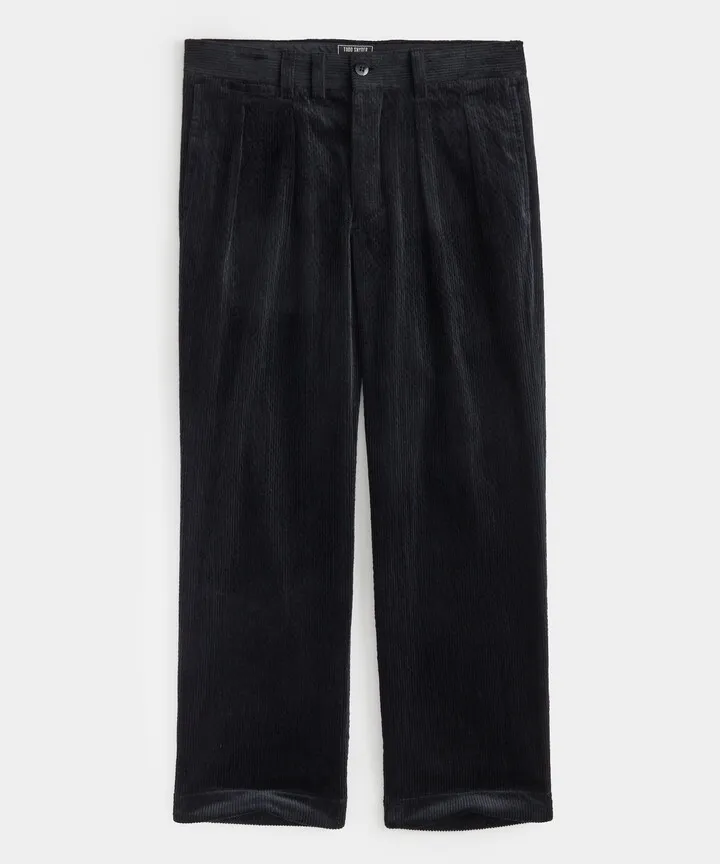 Italian Wide Wale Corduroy Officer Chino in Black