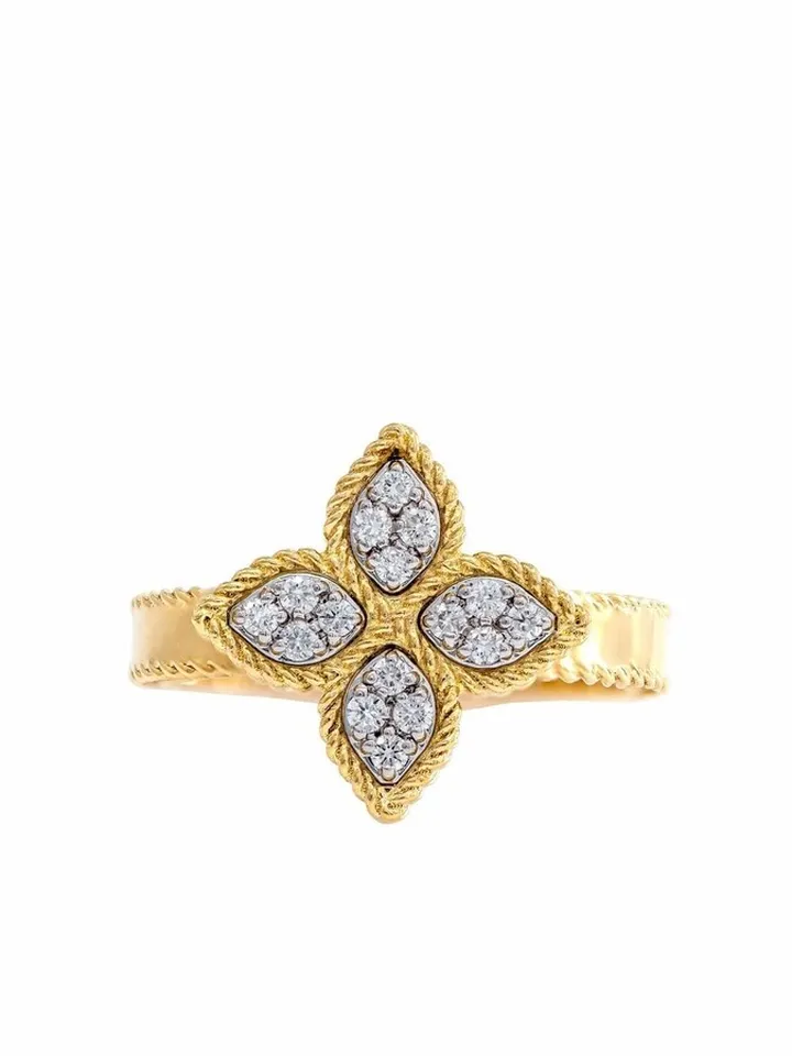 18kt yellow gold Princess Flower diamond ring