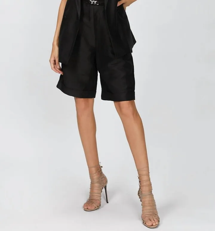 Bermuda Shorts in Black