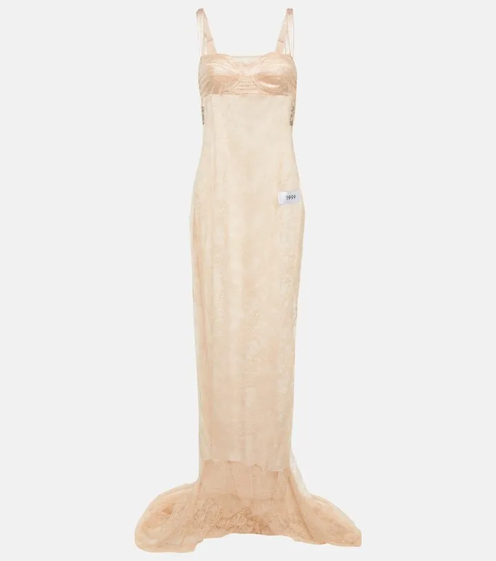 x Kim lace gown