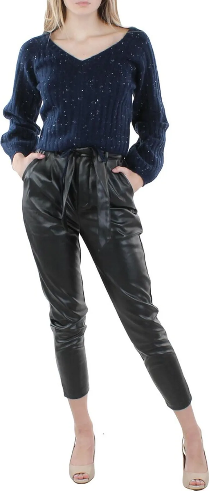 Womens Cropped Pullover V-Neck Sweater