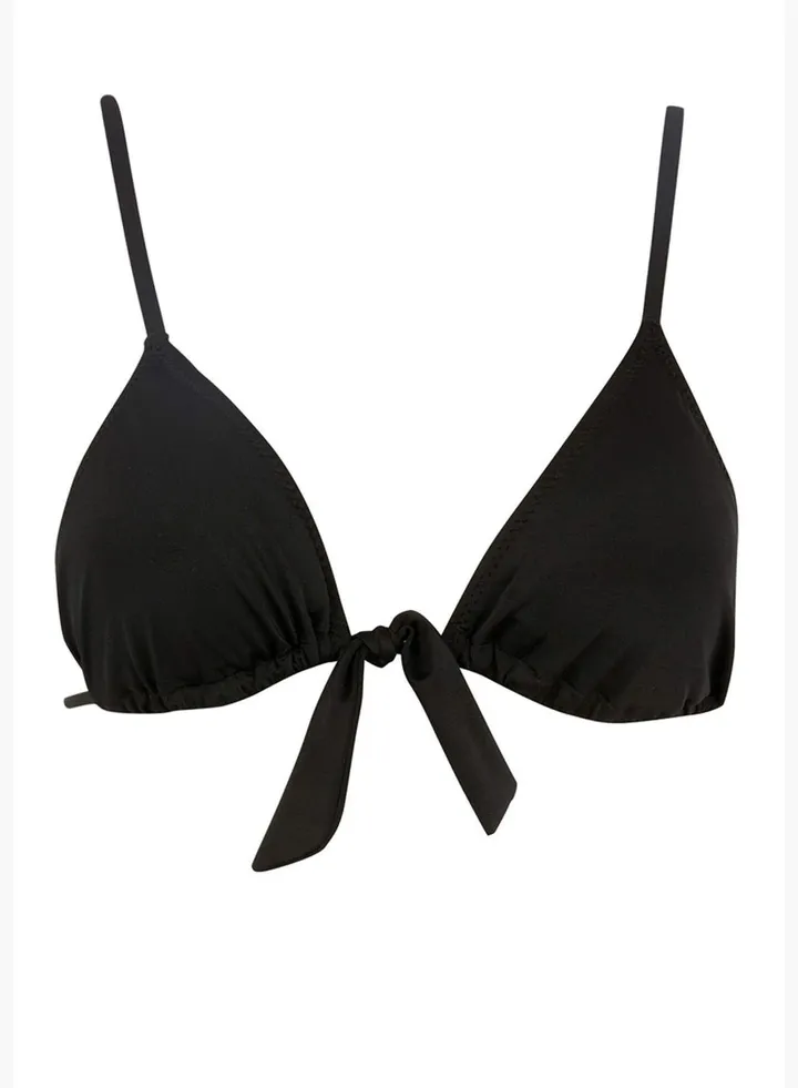 Woman Regular Fit Swimwear Bikini Top