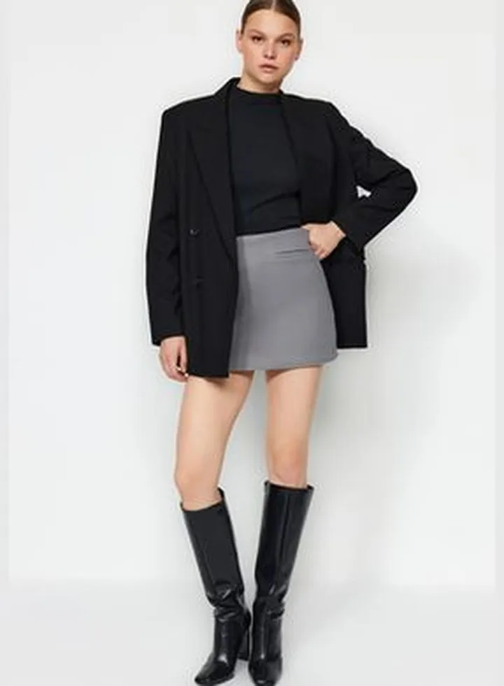 Gray Pocket Detailed Woven Shorts Skirt TWOAW24SR00079