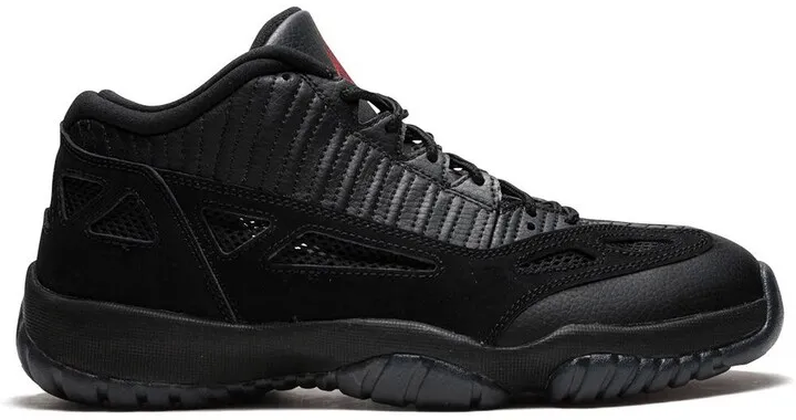 Air Jordan 11 Retro Low referee