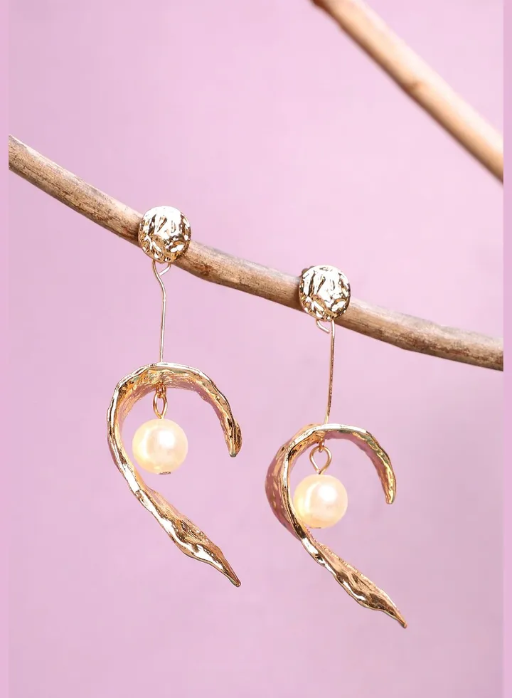 Gold Plated Designer Casual Drop Earring For Women