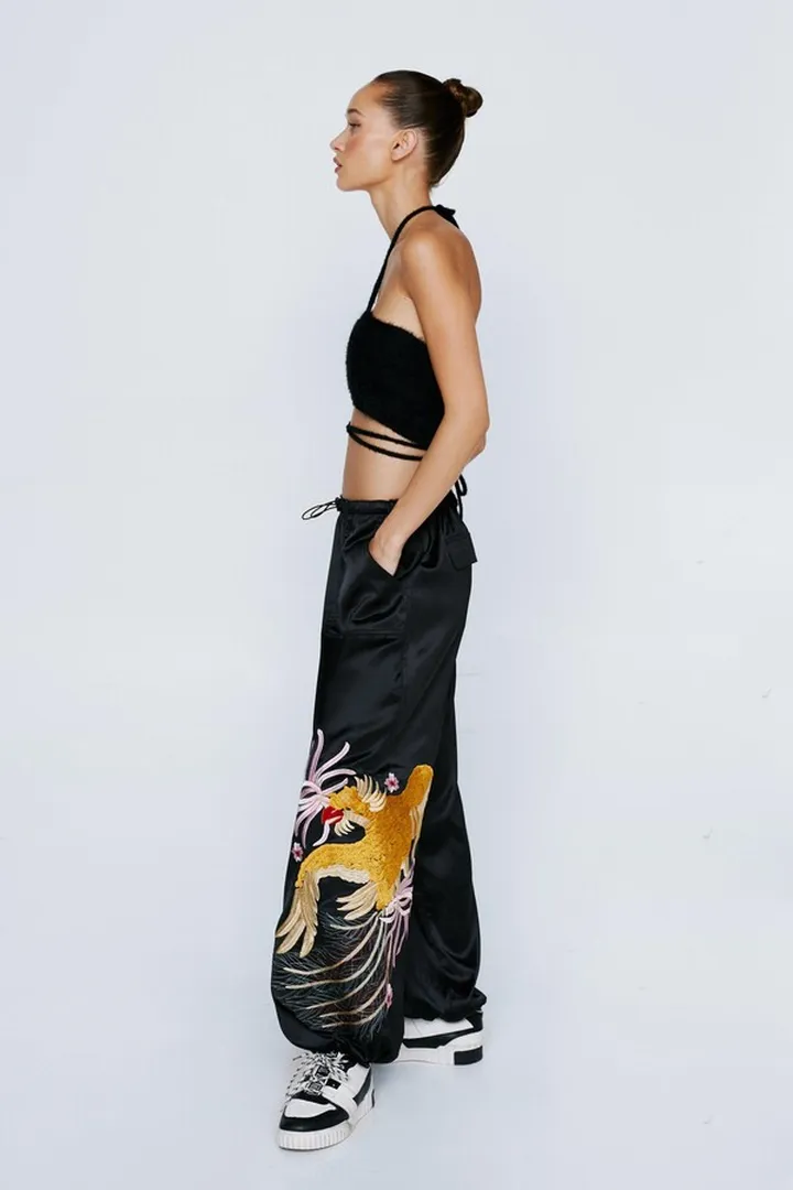 Nasty Gal Womens Petite Embroidered Parachute Nylon Mid Rise Cargo