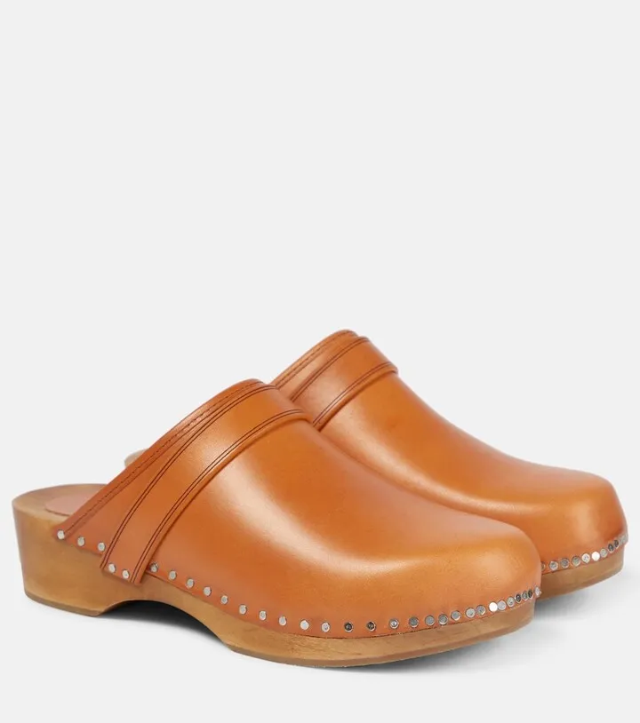 Thalie leather clogs