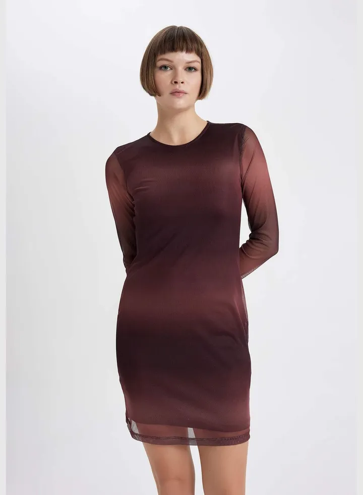 Woman Round Collar Long Sleeve Knitted Dress