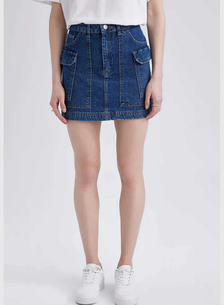 Woman Cargo Fit Denim Skirt