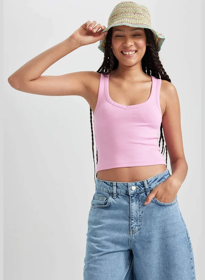 Woman V Neck Knitted Athlete
