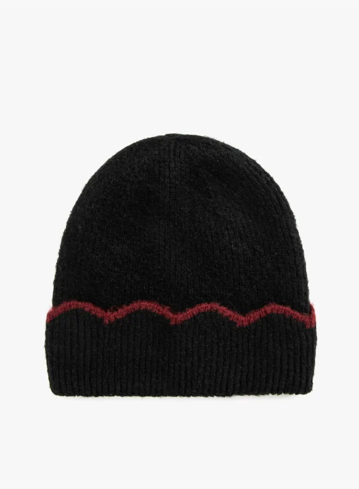 Knitted Ribbed Beanie