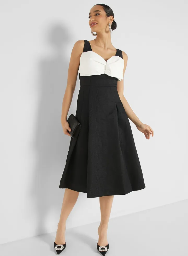 Strap Pleated Knitted Dress