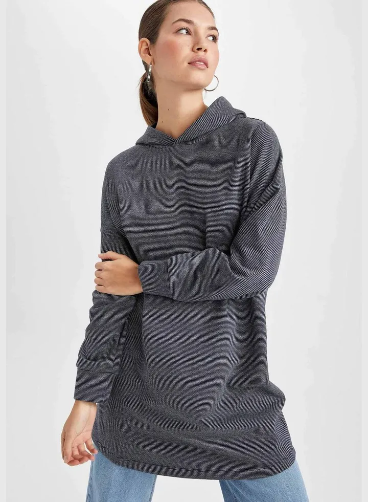 Woman Knitted Long Sleeve Tunic