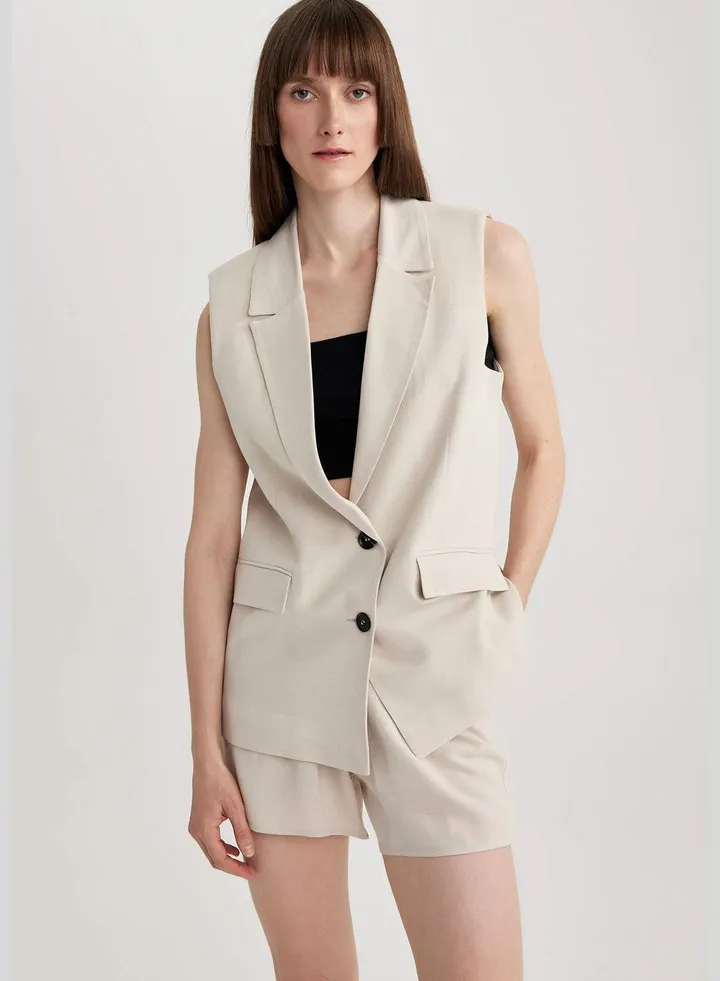 Woman Sleeveless Vest