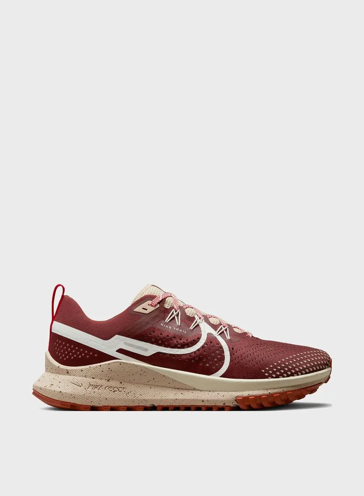 React Pegasus Trail 4