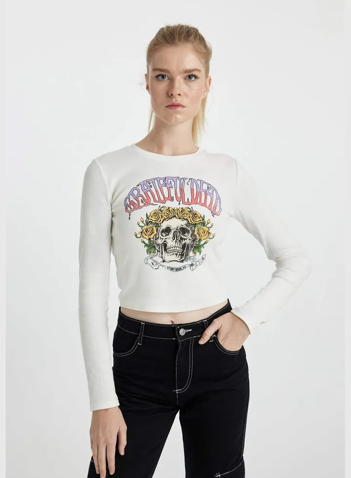 Woman Crew Neck Knitted Long Sleeve T-Shirt
