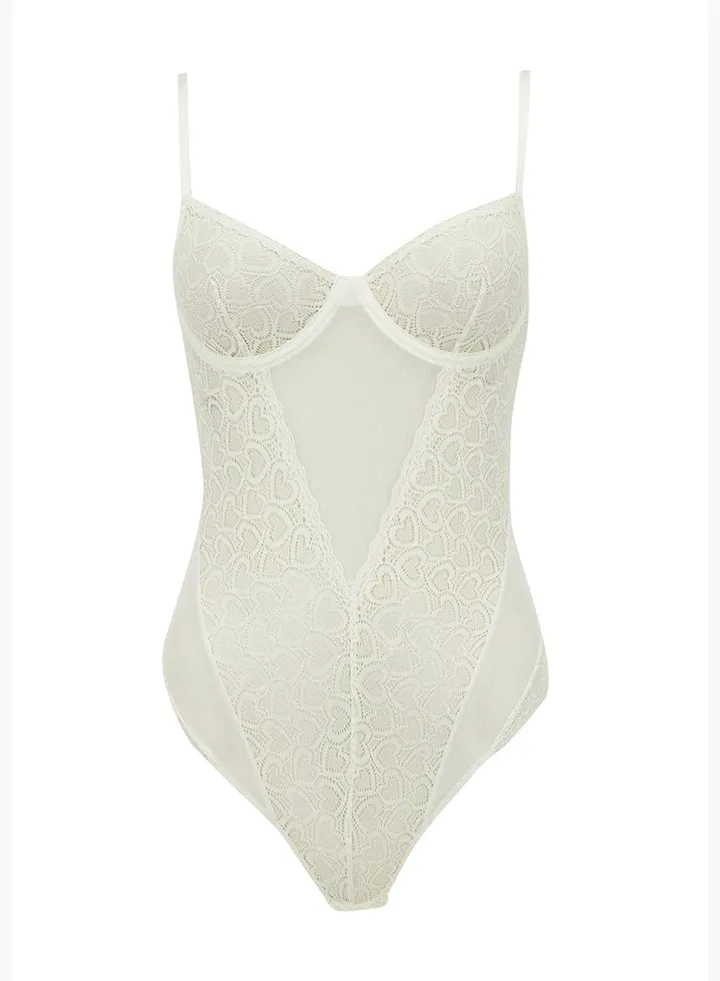 Woman Wire Underwear Bodysuit