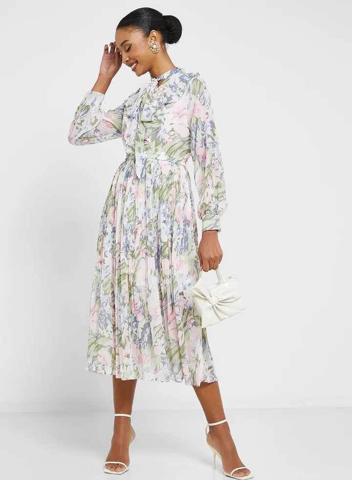 Neck Tape Printed Dress