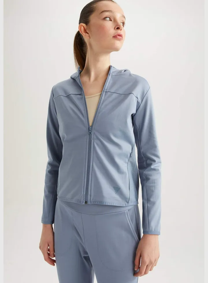 Woman Hooded Long Sleeve Knitted Cardigan