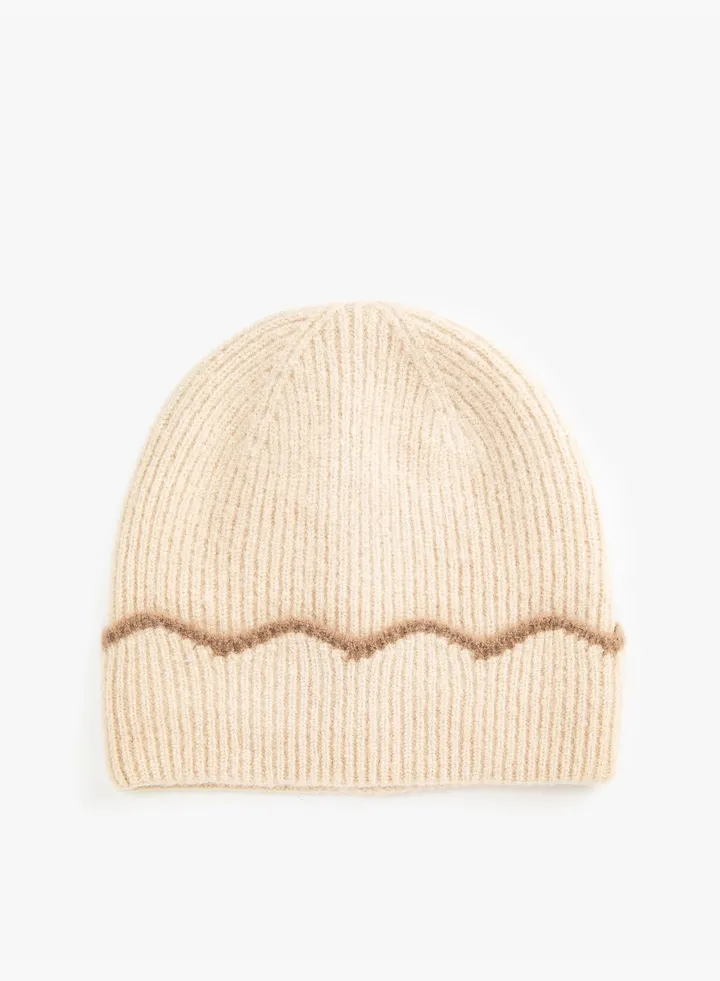 Knitted Ribbed Beanie