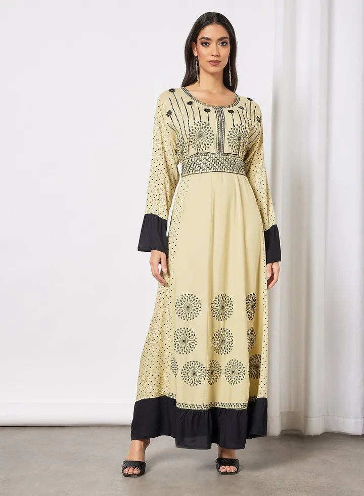 Embroidered Jalabiya Dress With Sheila