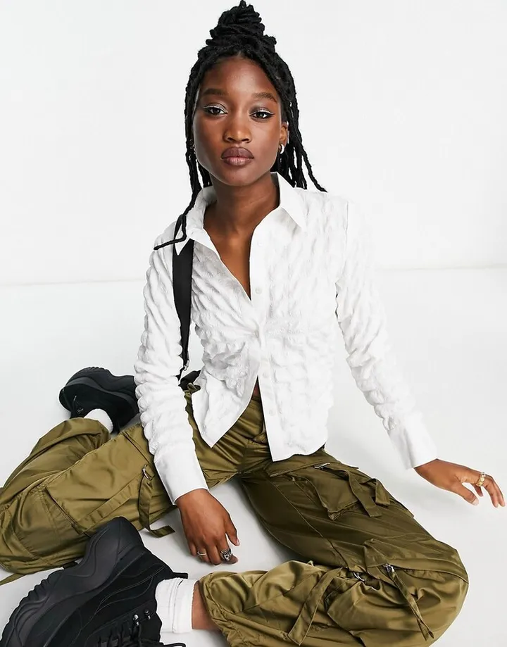 Daisy Street bubble 90s fitted shirt in white