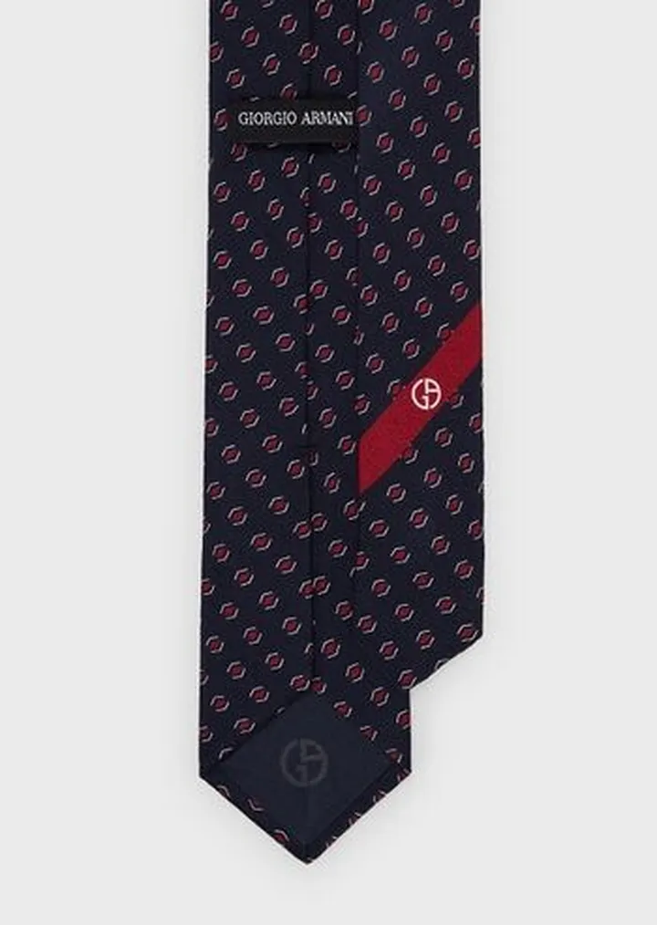 Printed silk tie