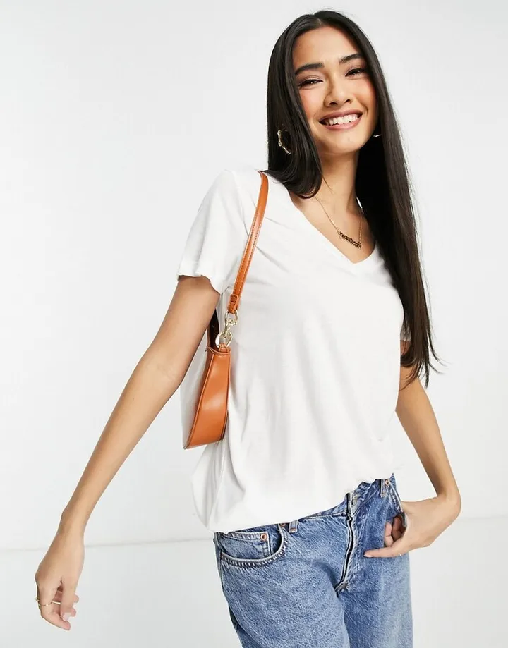 Vero Moda V neck t-shirt in white