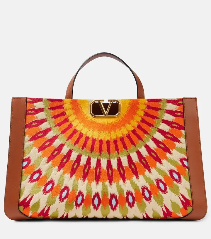 VLogo Medium canvas tote bag