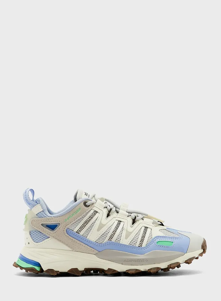 Hyperturf W