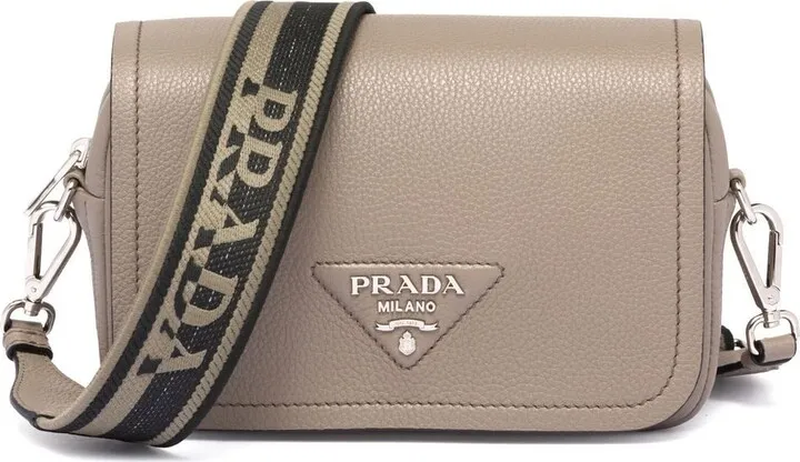 Logo-Plaque Leather Shoulder Bag