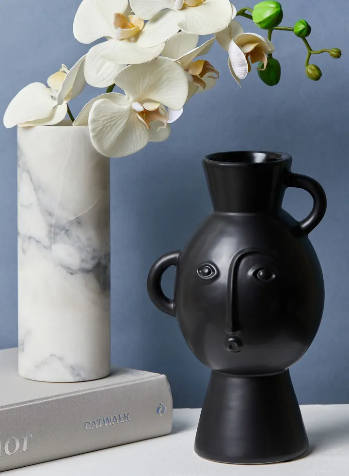 Face Vase With Handle