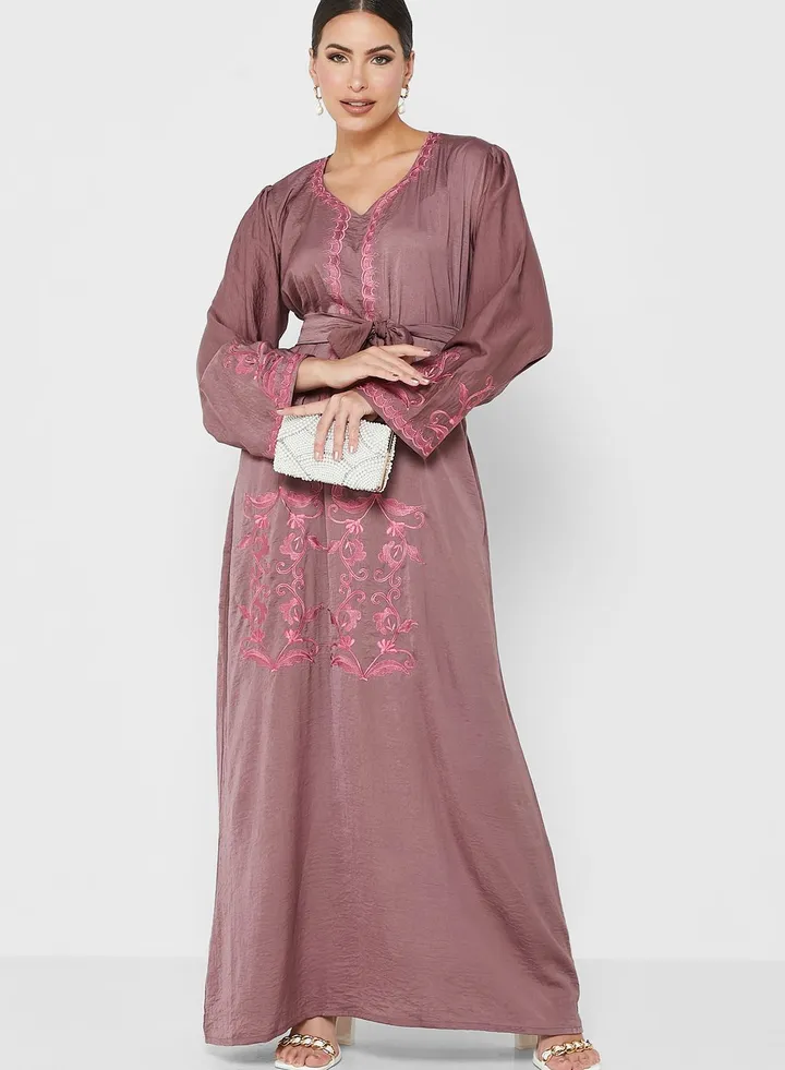 Embroidered Belted jalabiya