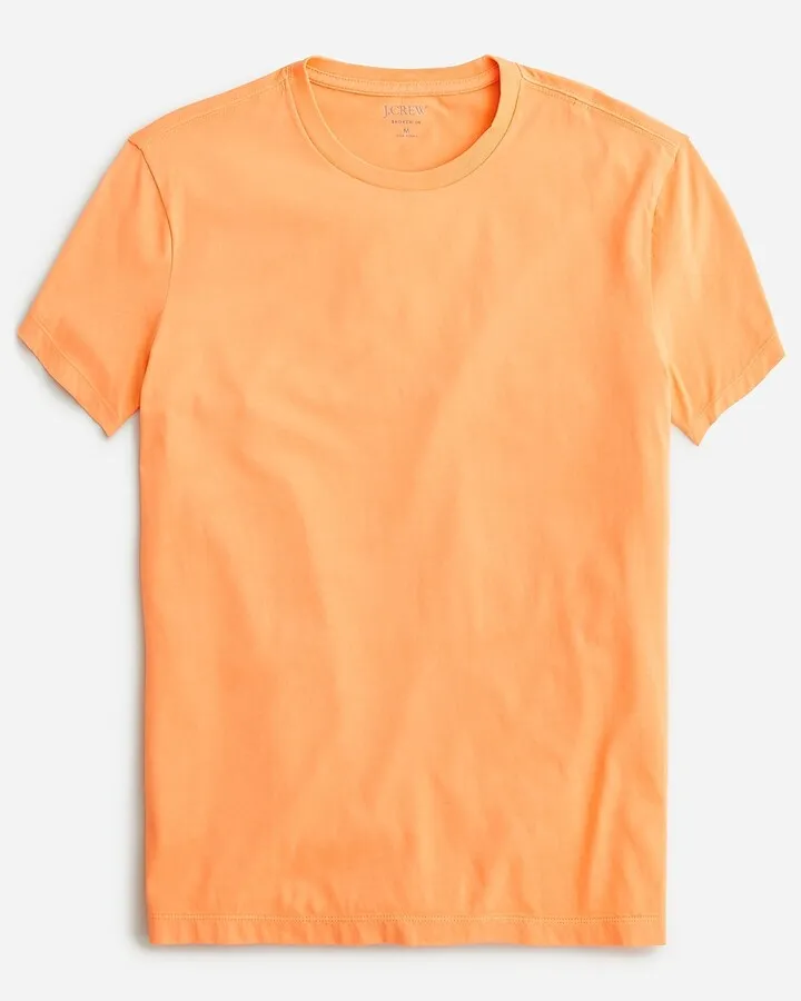 Broken-in short-sleeve T-shirt