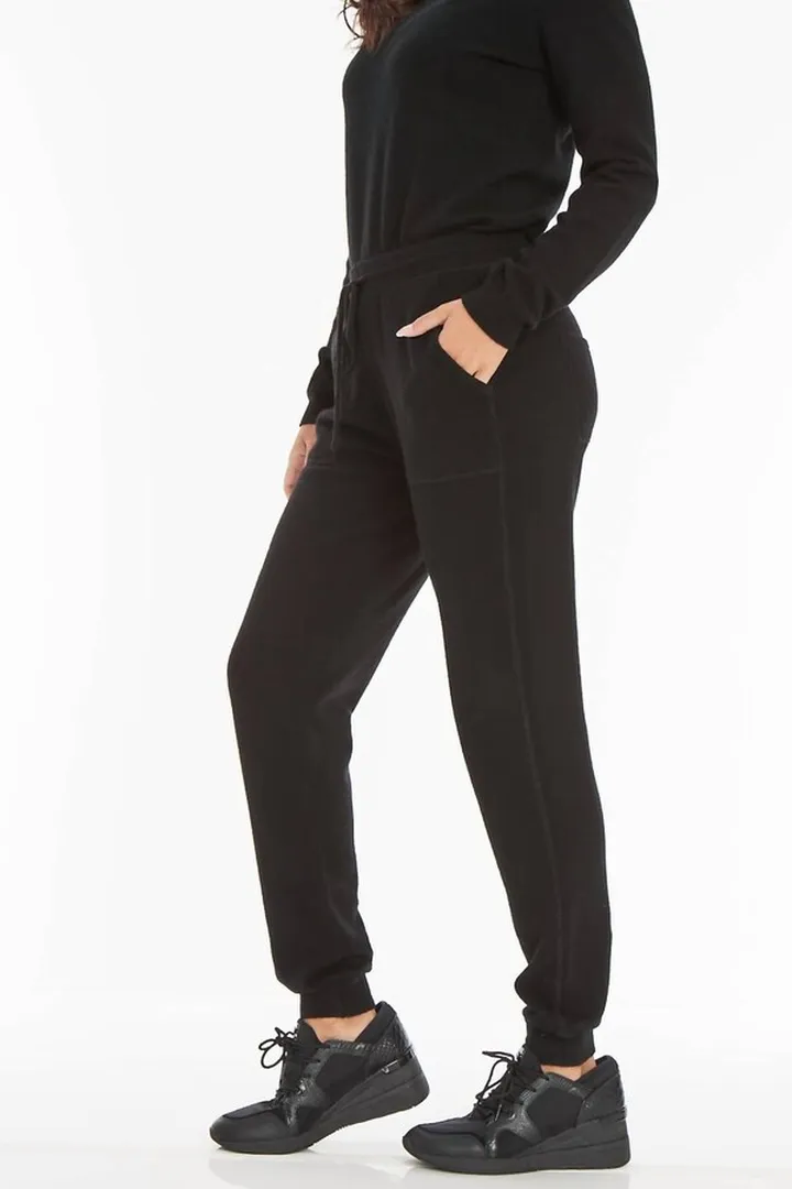 Londone Cashmere Jogger in Black