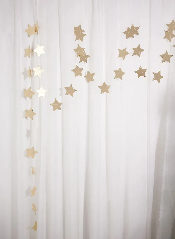 Garland - Gold Foiled Star