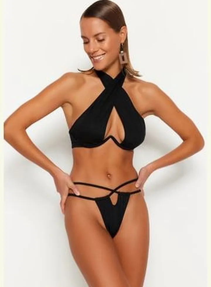 Black Tunnel High Leg Bikini Bottoms TBESS22BA0159