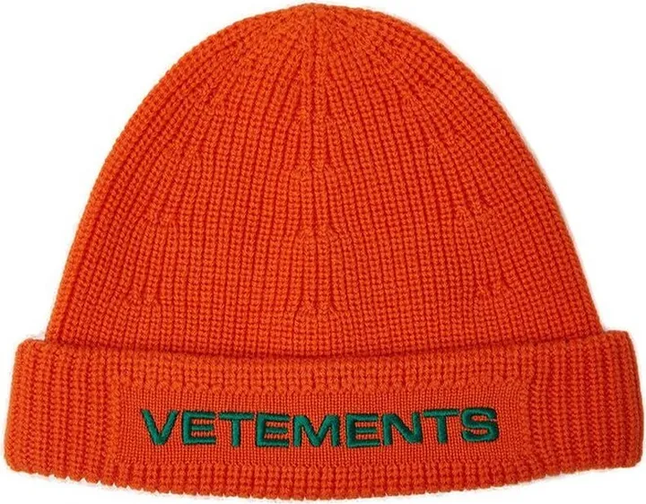 Vetements Logo Embroidered Beanie Hat