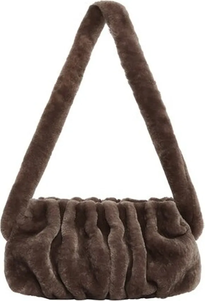 Vague with chain Shearling