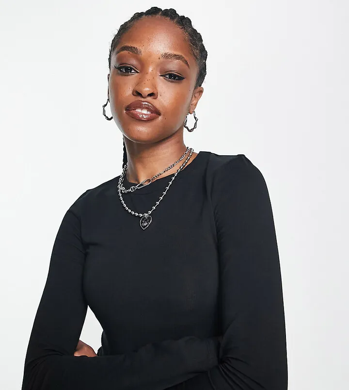 COLLUSION long sleeve shrunken top in black